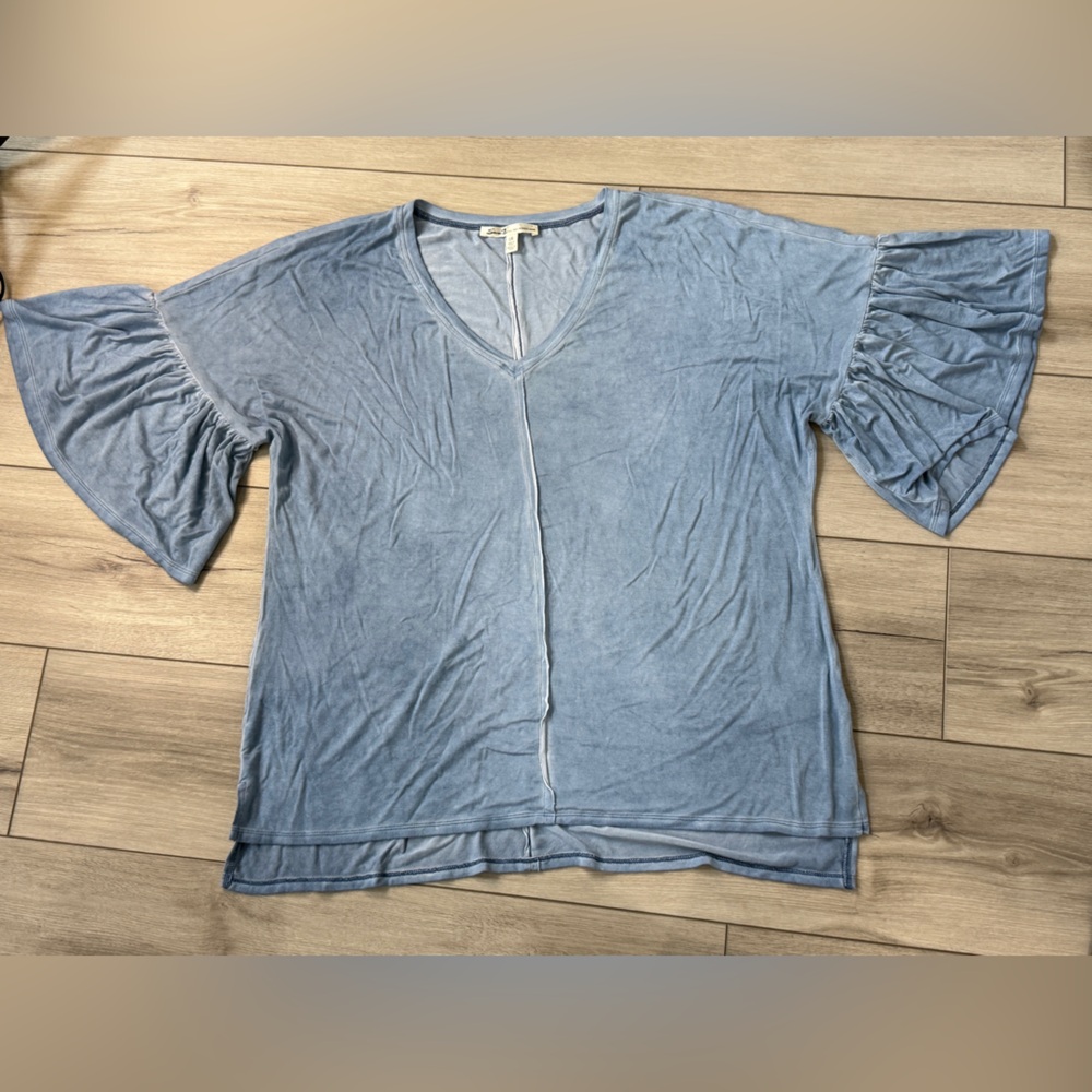 Seven7 Women Blue‎ Acid Wash Ruffle Bell Sleeve V-Neck Top Large